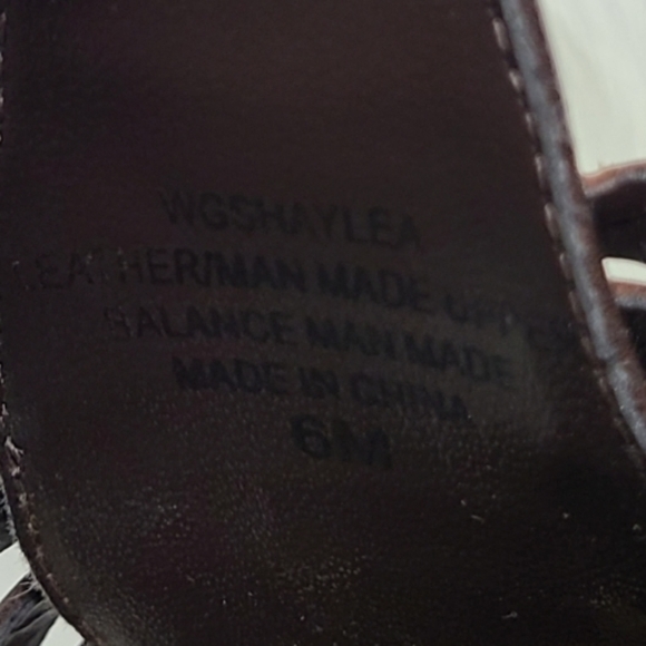 Guess "SHAYLEA"  Platform leather Stiletto Sandals Heels. - Picture 16 of 16